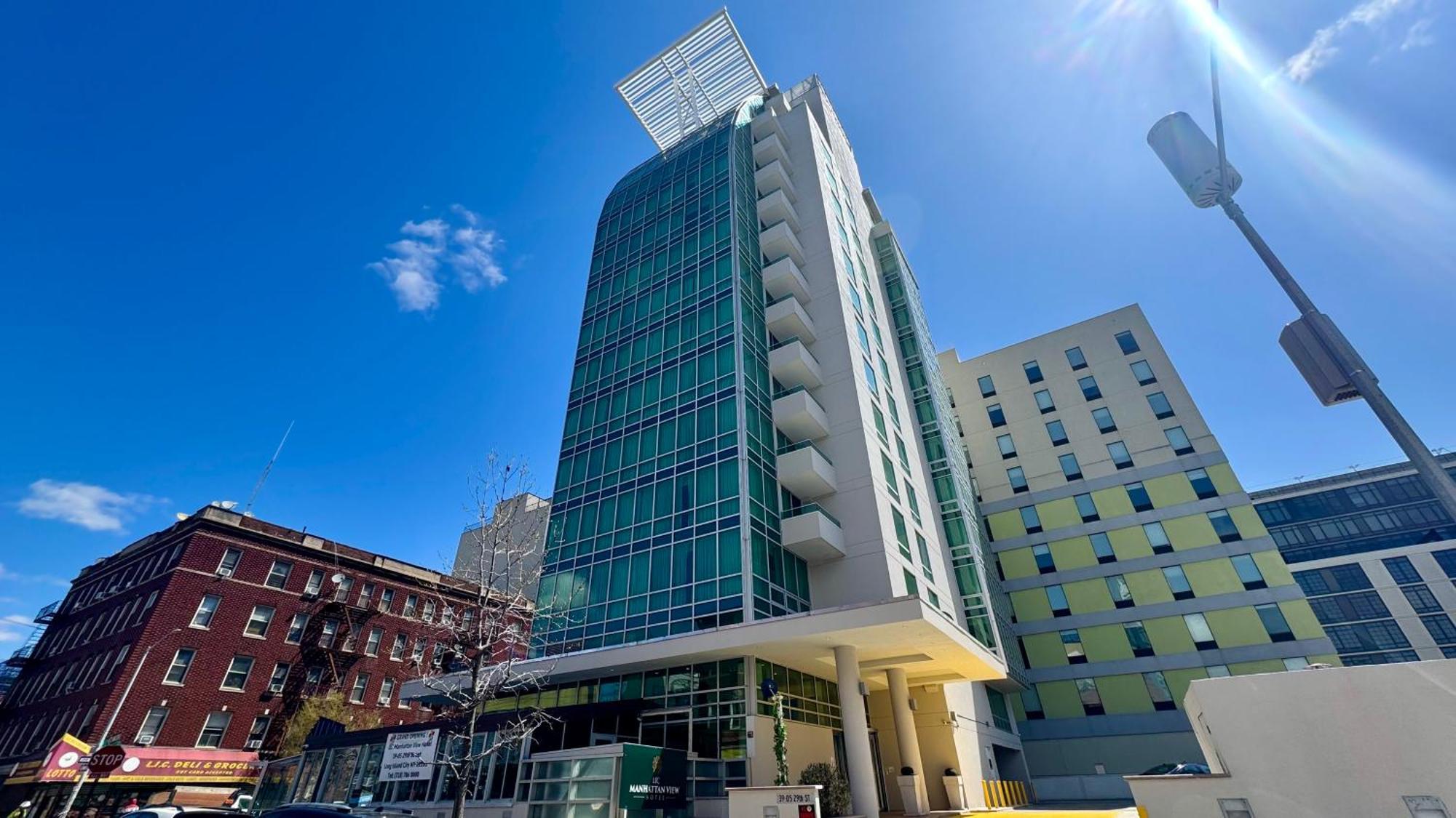 Lic Manhattan View Hotel New York Exterior foto